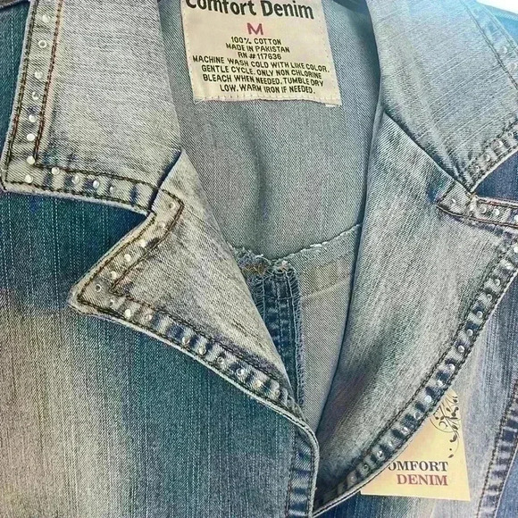 Comfort denim size medium, jean vest. - Picture 2 of 9